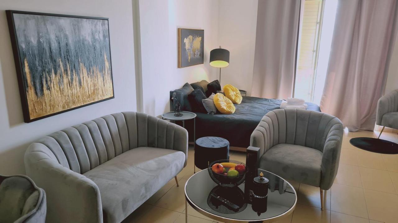 Apartment Beyond Studio *